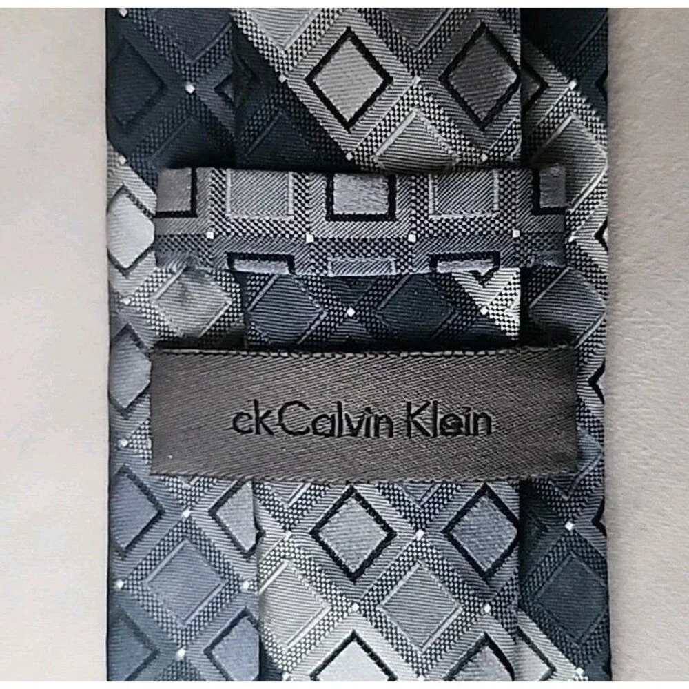 Calvin Klein 100% Silk Tie Gray And Black Checked Stripes. Timeless Piece.
